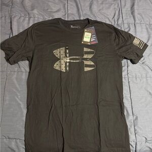 Under Armour Men's Black Graphic Tee